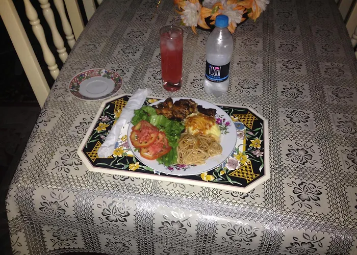 Kingston Airport Bed And Breakfast